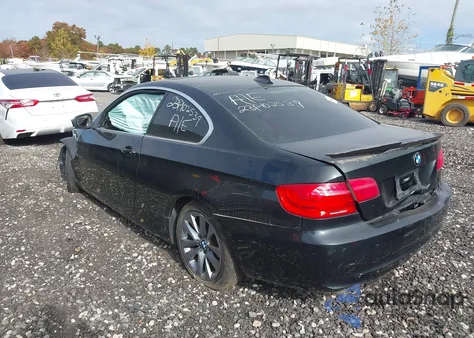 2011 BMW 328I xDrive z USA, uszkodzony, nr VIN WBAKF5C58BE656137
